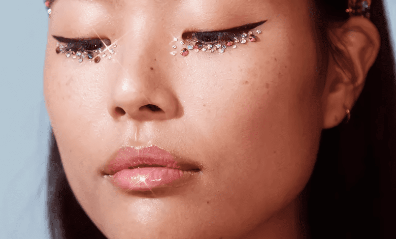 Eyeliner Mastery: The Ultimate Guide for Every Eye Shape