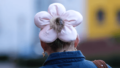 Make Your Outfit Pop: The Spring Hair Accessory Trend That's a Game-Changer