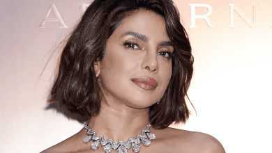 Priyanka Chopra Rocks the Wavy Bob Trend: Summer Hair Inspiration