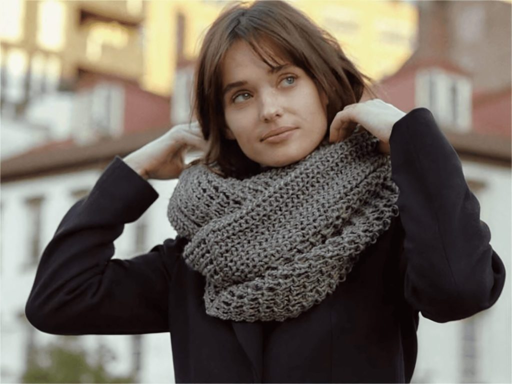 Style Tips: How to wear an Infinity Scarf