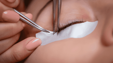 How to Remove Eyelash Extensions