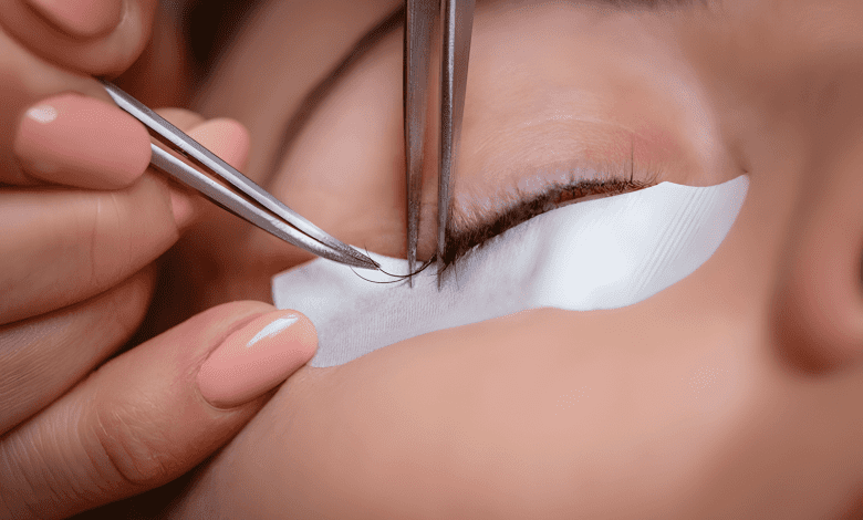 How to Remove Eyelash Extensions