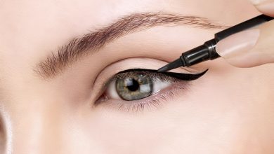 How to Put On Eyeliner