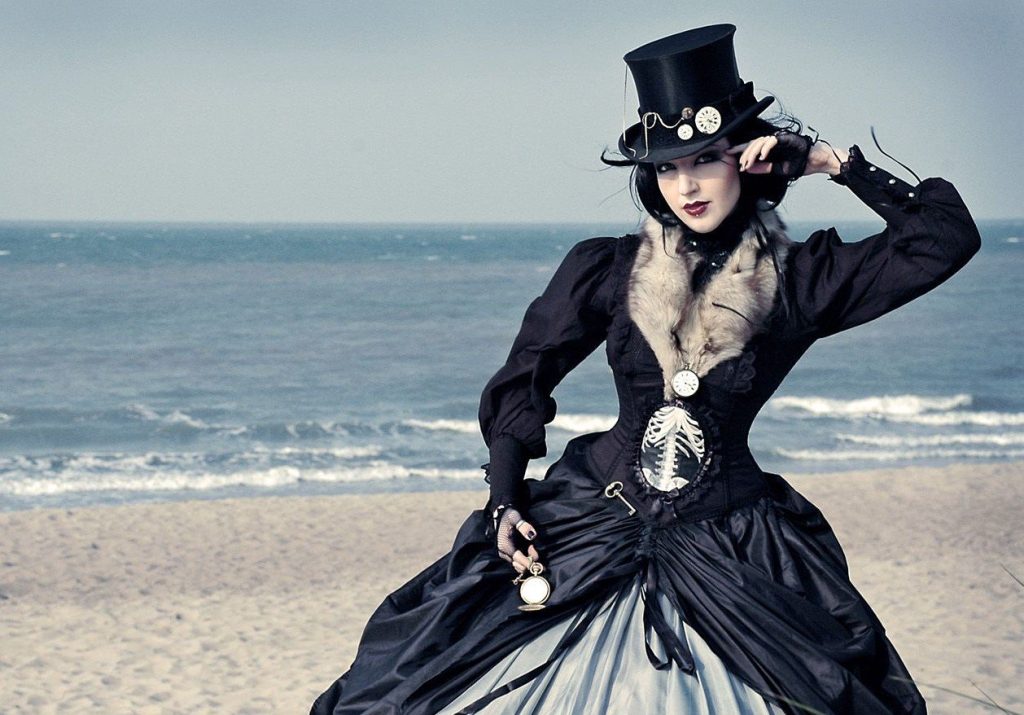 Steampunk Fashion: Eccentric Esthetic Style