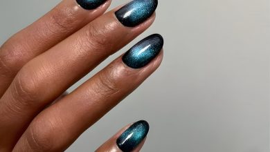 15 Blue Velvet Nail Options That Highlight the Power of Metallic Manis