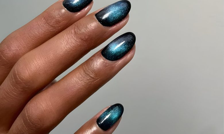 15 Blue Velvet Nail Options That Highlight the Power of Metallic Manis