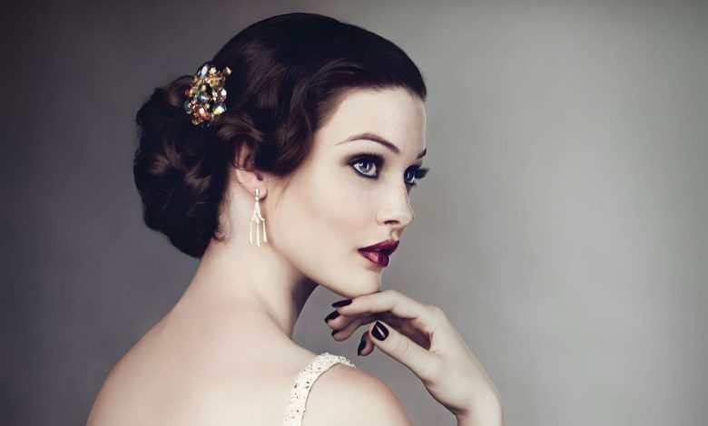 10 Steps to A Vintage Makeup